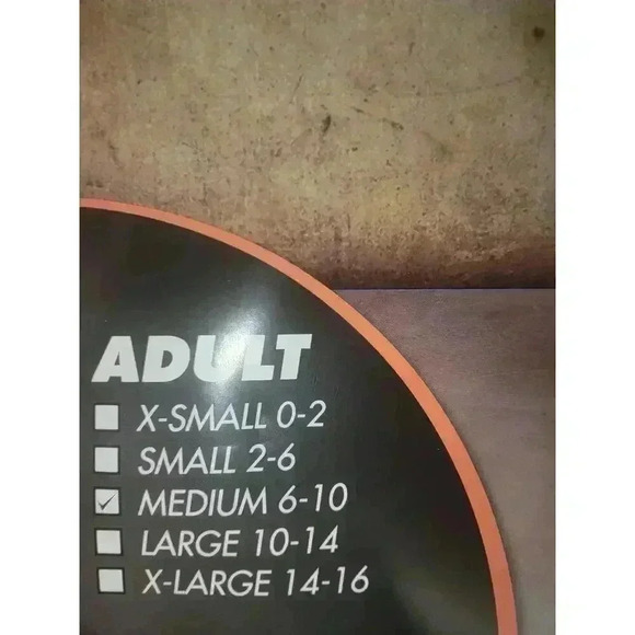 Dirty Cop Officer Anita Bribe - Picture 4 of 6